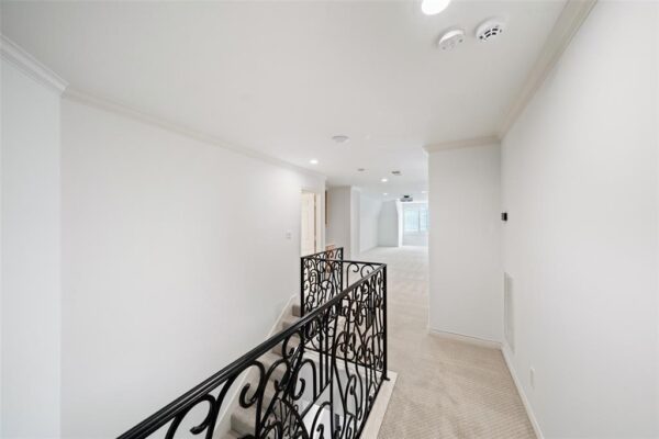 2112 McDuffie Street  Houston 77019 Harris - Image 33