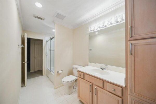 2112 McDuffie Street  Houston 77019 Harris - Image 34