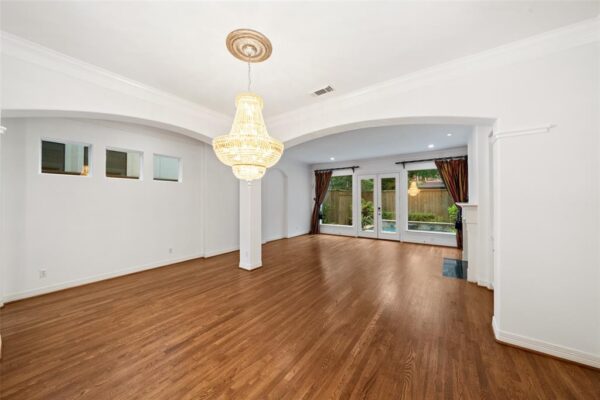 2112 McDuffie Street  Houston 77019 Harris - Image 10
