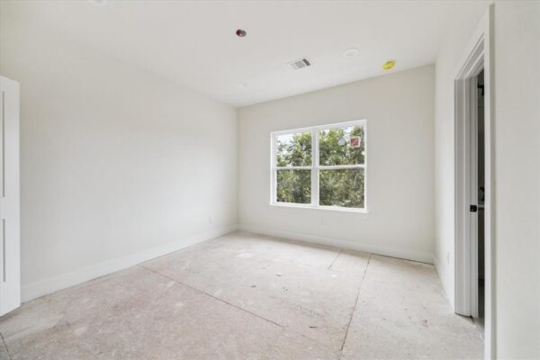 2211 Saxon Drive  Houston 77018 Harris - Image 10