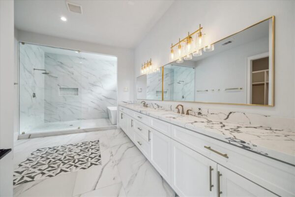 2202 Hewitt Drive  Houston 77018 Harris - Image 23