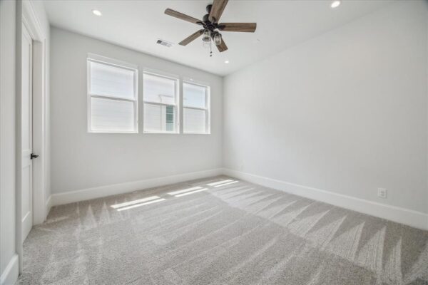 2202 Hewitt Drive  Houston 77018 Harris - Image 30