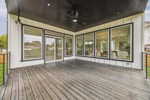 2202 Hewitt Drive  Houston 77018 Harris - Image 37