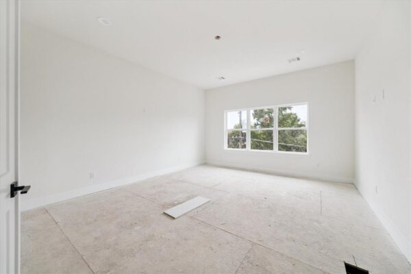 2211 Saxon Drive  Houston 77018 Harris - Image 5