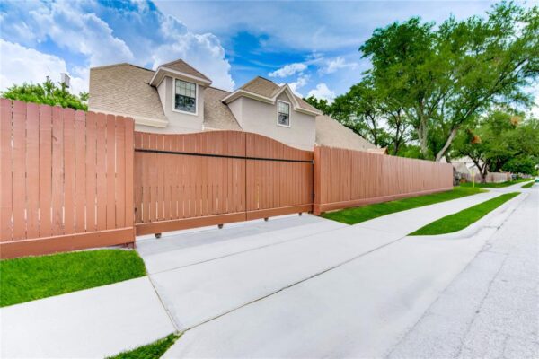 1403 Wakefield Drive  Houston 77018 Harris - Image 6