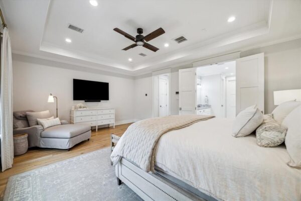 221 W 26th Street B Houston 77008 Harris - Image 14