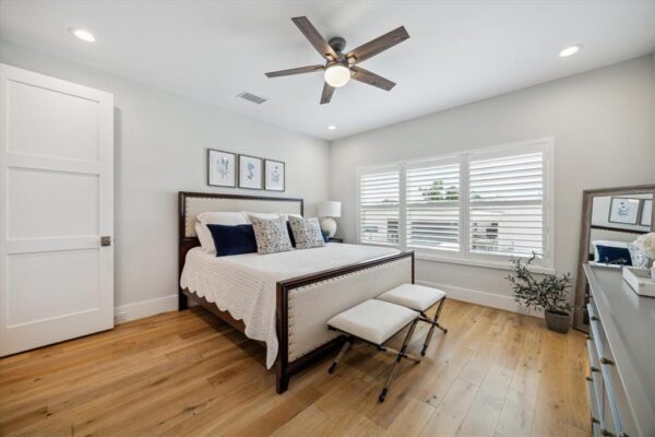 221 W 26th Street B Houston 77008 Harris - Image 18