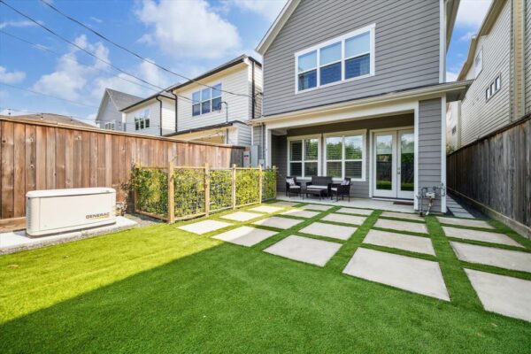 221 W 26th Street B Houston 77008 Harris - Image 25