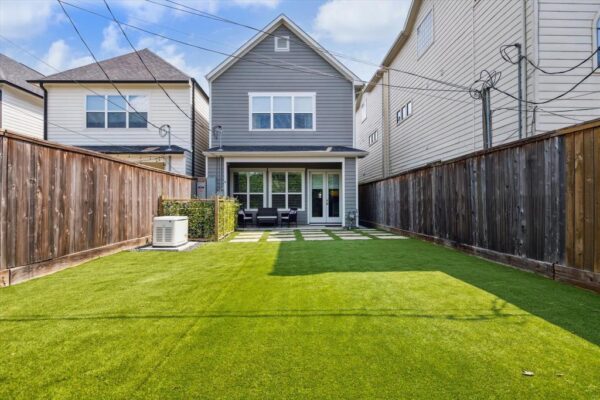 221 W 26th Street B Houston 77008 Harris - Image 26