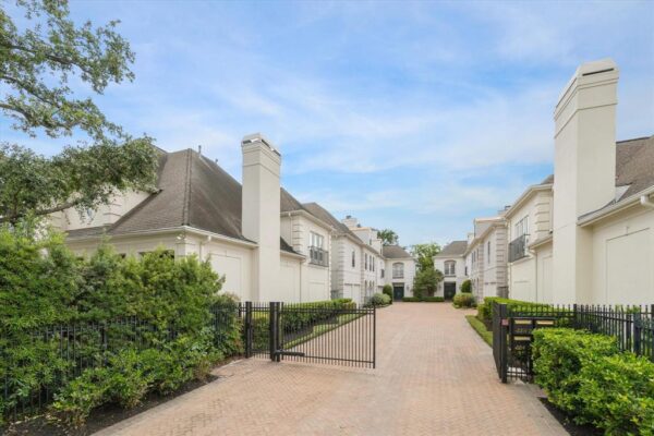 2214 Potomac Drive 2 Houston 77057 Harris - Image 33