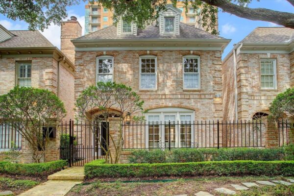 2308 Briarglen Drive  Houston 77027 Harris - Image 2