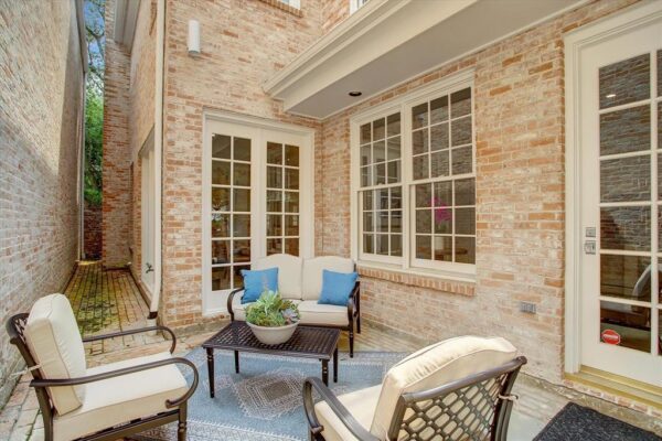 2308 Briarglen Drive  Houston 77027 Harris - Image 5