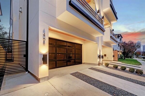 2309 Driscoll A  Houston 77019 Harris - Image 2