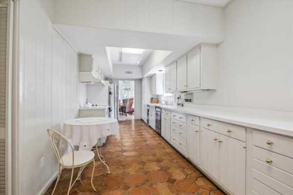 24 W Broad Oaks Drive  Houston 77056 Harris - Image 11
