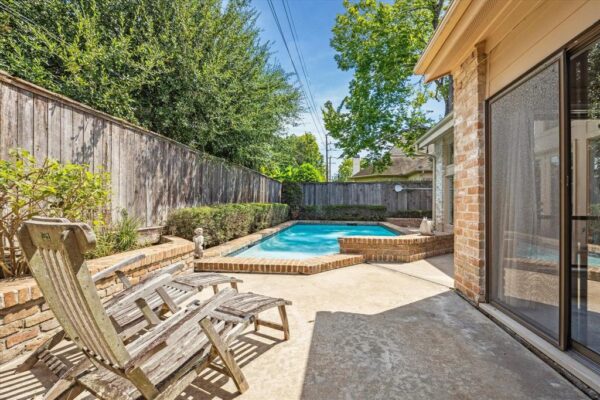 24 W Broad Oaks Drive  Houston 77056 Harris - Image 15