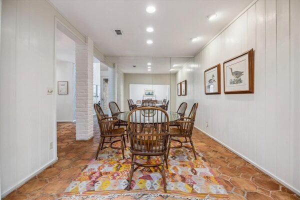 24 W Broad Oaks Drive  Houston 77056 Harris - Image 8