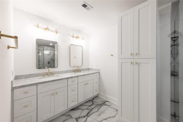2413 Briarhurst Drive  Houston 77057 Harris - Image 12