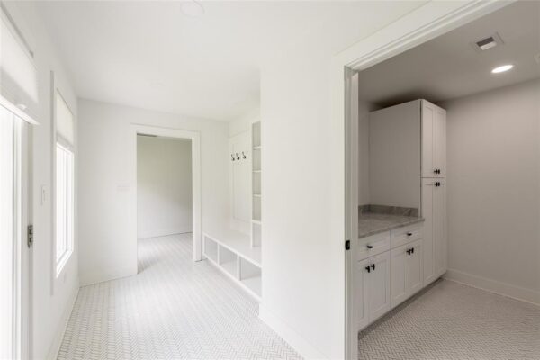 2413 Briarhurst Drive  Houston 77057 Harris - Image 19