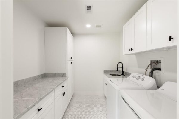 2413 Briarhurst Drive  Houston 77057 Harris - Image 20