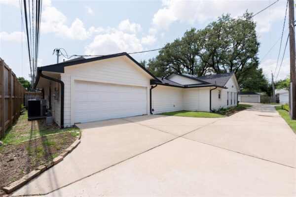 2413 Briarhurst Drive  Houston 77057 Harris - Image 23