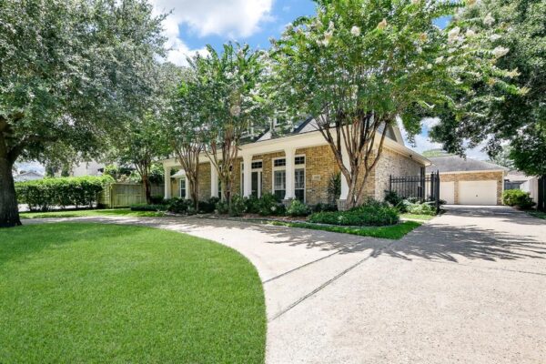 2442 Chimney Rock Road  Houston 77056 Harris - Image 2