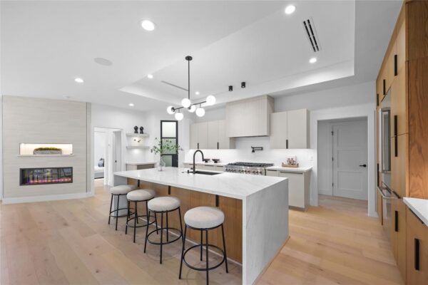 2518 Tannehill Drive  Houston 77008 Harris - Image 3