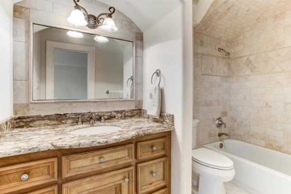 256 S Post Oak Lane  Houston 77056 Harris - Image 39