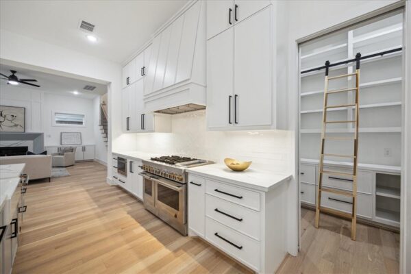 308 E 26th Street  Houston 77008 Harris - Image 19