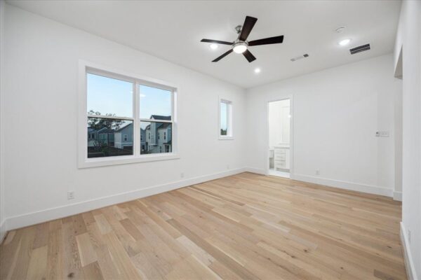 308 E 26th Street  Houston 77008 Harris - Image 35
