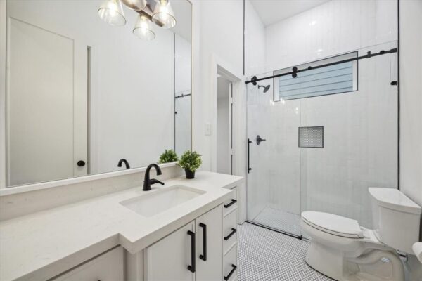 308 E 26th Street  Houston 77008 Harris - Image 8