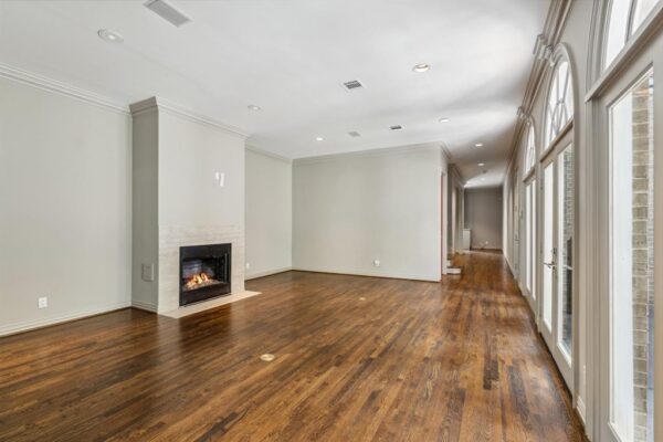311 Indian Bayou  Houston 77057 Harris - Image 12