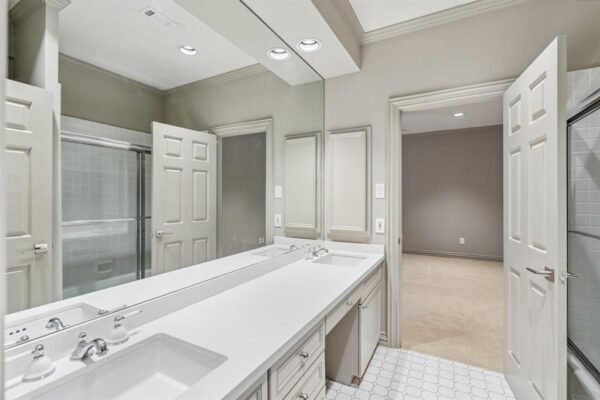 311 Indian Bayou  Houston 77057 Harris - Image 38