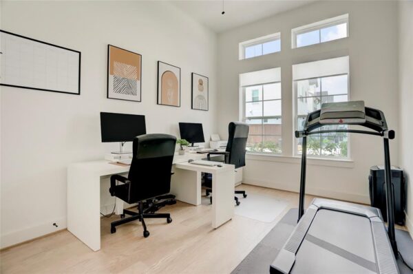 3124 Somerset Levens Lane  Houston 77055 Harris - Image 12