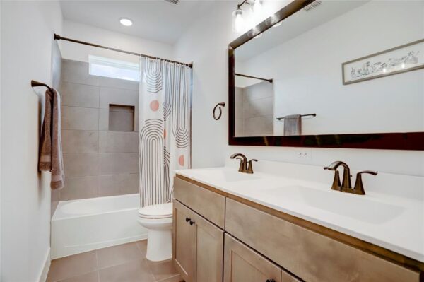 3124 Somerset Levens Lane  Houston 77055 Harris - Image 21