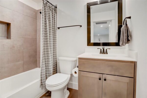 3124 Somerset Levens Lane  Houston 77055 Harris - Image 28