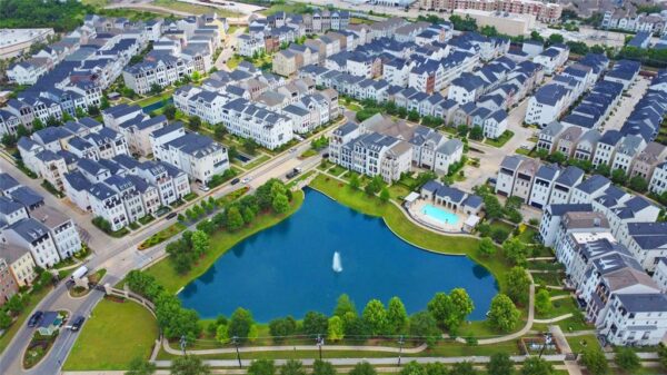 3124 Somerset Levens Lane  Houston 77055 Harris - Image 33