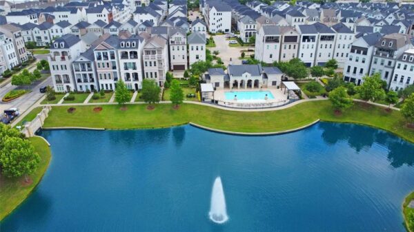 3124 Somerset Levens Lane  Houston 77055 Harris - Image 36