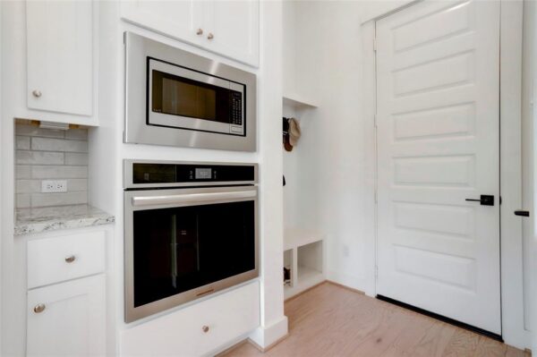3124 Somerset Levens Lane  Houston 77055 Harris - Image 8