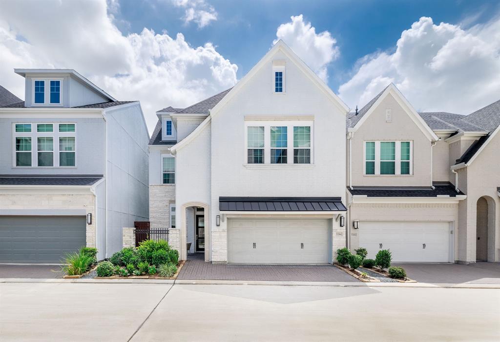3204 Ridgeway Valley Lane  Houston 77055 Harris