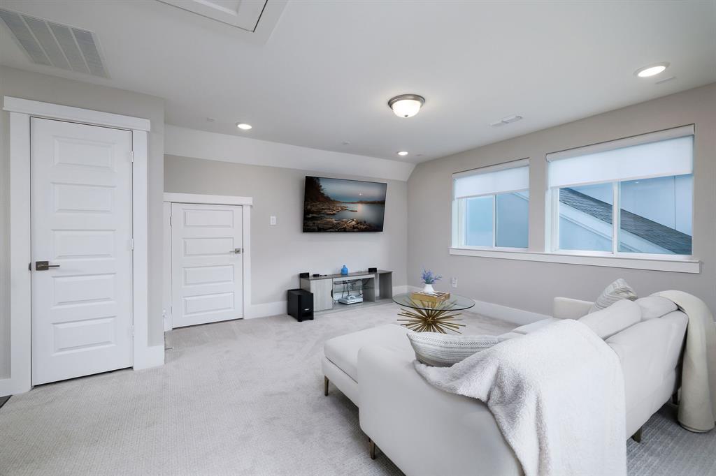 3204 Ridgeway Valley Lane  Houston 77055 Harris - Image 32