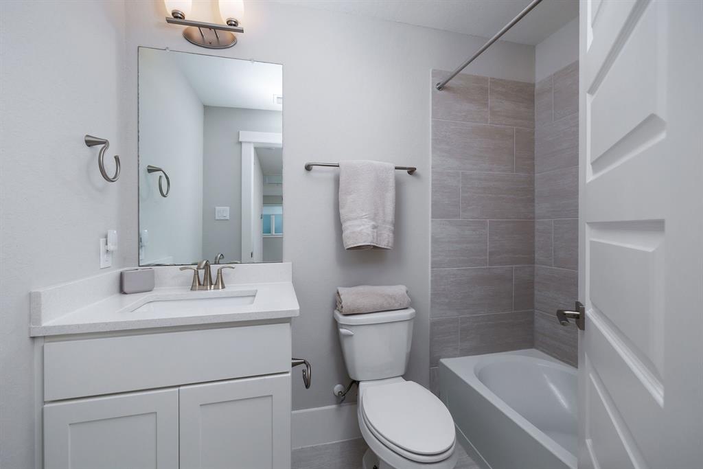 3204 Ridgeway Valley Lane  Houston 77055 Harris - Image 34
