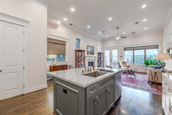 326 W 24th Street  Houston 77008 Harris - Image 15