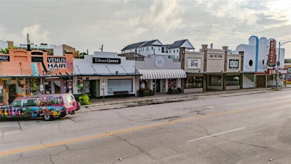 326 W 24th Street  Houston 77008 Harris - Image 40