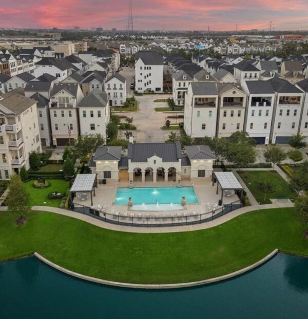3507 Eaton Estates Lane  Houston 77055 Harris - Image 2