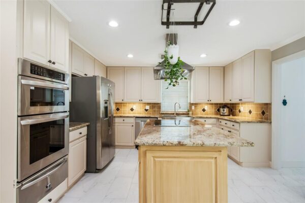 354 Tealwood Drive  Houston 77024 Harris - Image 16