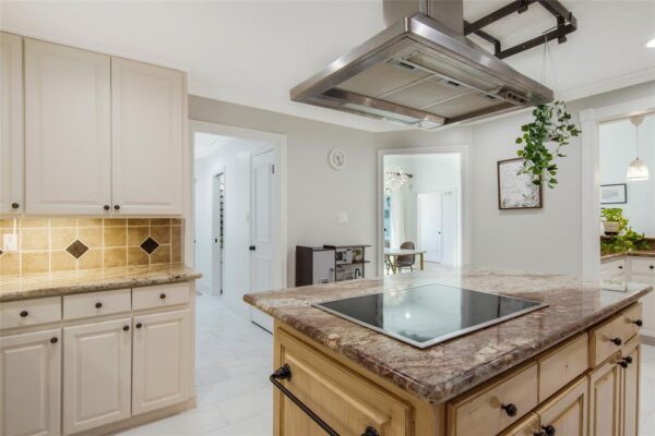 354 Tealwood Drive  Houston 77024 Harris - Image 19