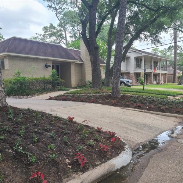 354 Tealwood Drive  Houston 77024 Harris - Image 2