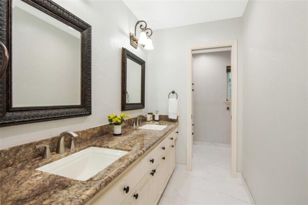 354 Tealwood Drive  Houston 77024 Harris - Image 36