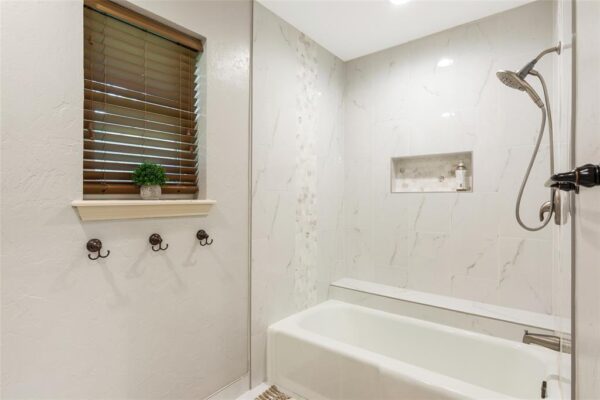 354 Tealwood Drive  Houston 77024 Harris - Image 37