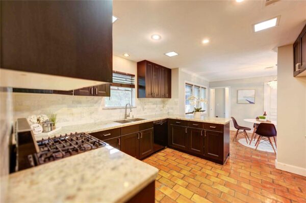 358 Tealwood Drive  Houston 77024 Harris - Image 14